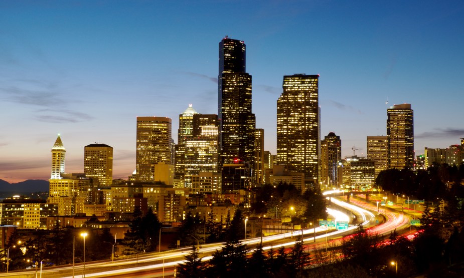 Seattle Skyline Dusk v2