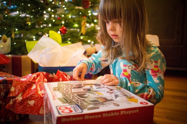 xmas_unwrapping1.jpg Xmas unwrapping1