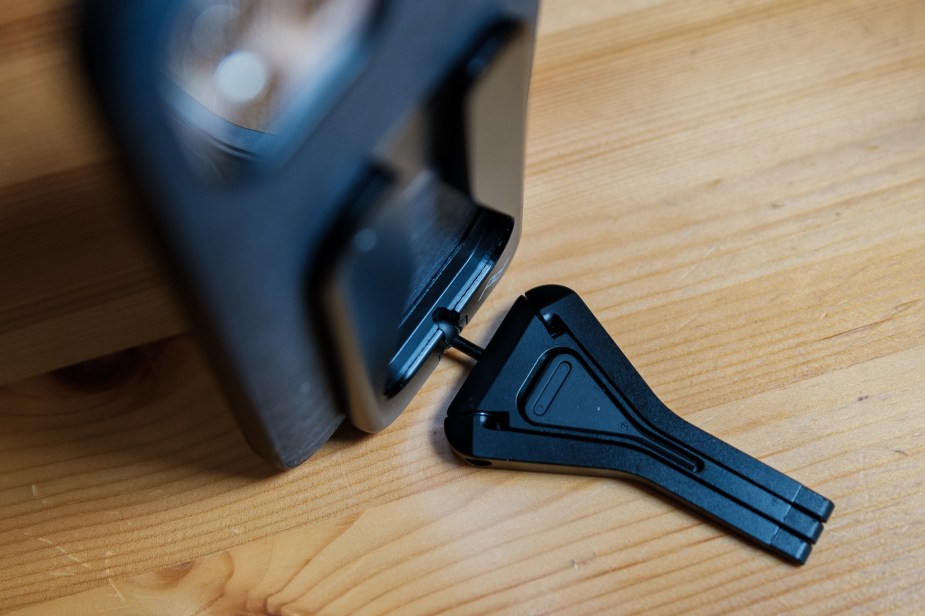 mobile-peak-tripod-foot_2048px